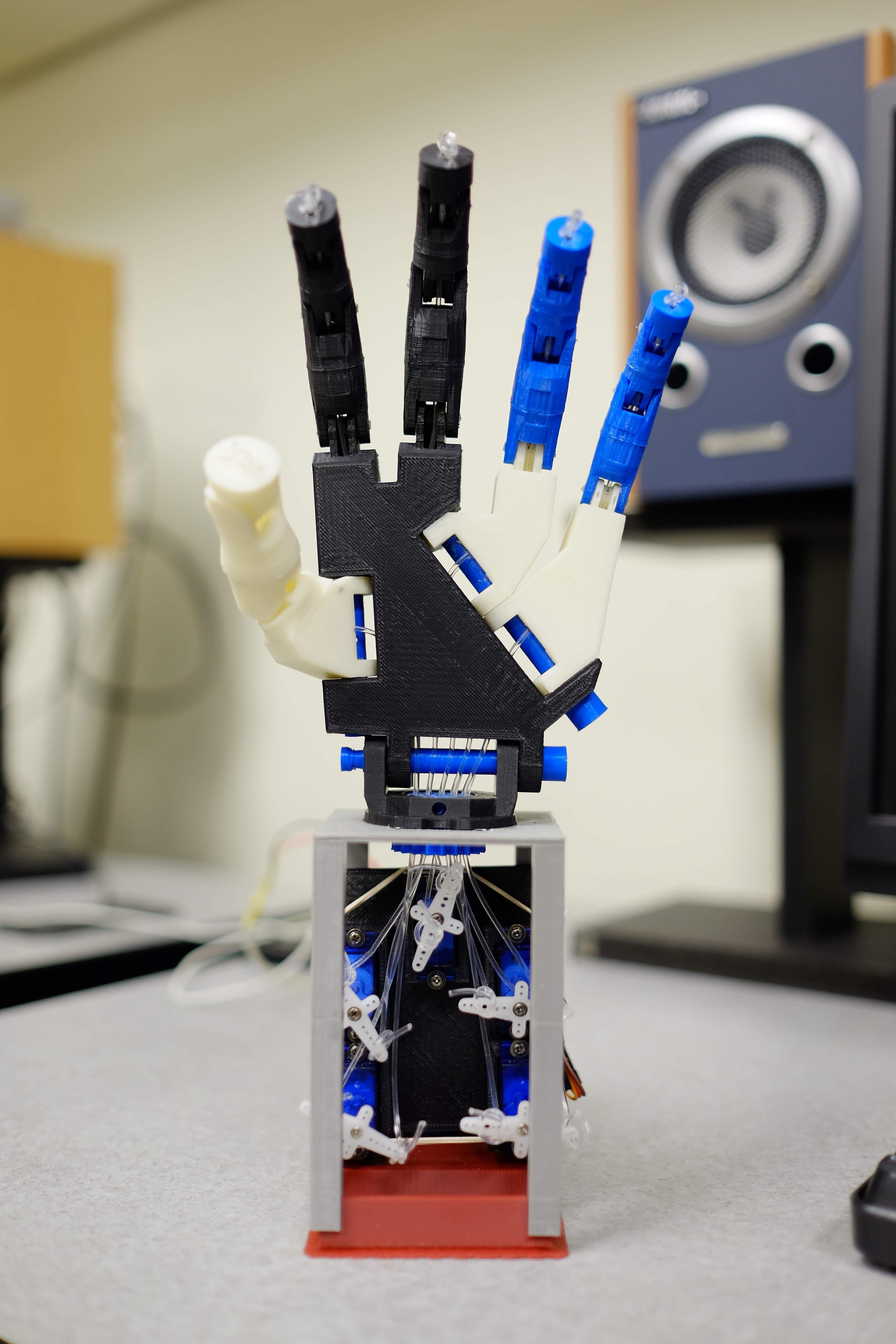 Animatronic hand v1